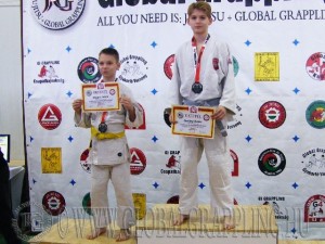 A Gi Grappling Ifjúsági1 Fiú 41 kg. kategória dobogója