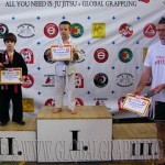 A Gi Grappling Manó Fiú 32 kg dobogója