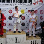 A Gi Grappling Gyermek 1 Fiú 40+ kg dobogója
