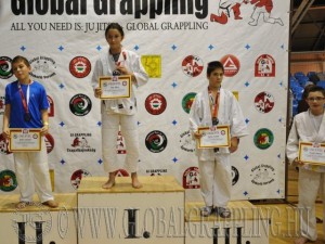 A Gi Grappling Ifjúsági 1 Fiú 45 kg. kategória dobogója