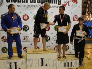A Gi Grappling Felnőtt Férfi 95 kg. kategória dobogója