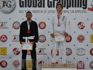 A Gi Kezdő Felnőtt 65 kg. kategória dobogója