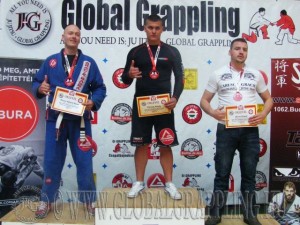 A Gi Grappling Kezdő Férfi 95 kg kategória dobogója