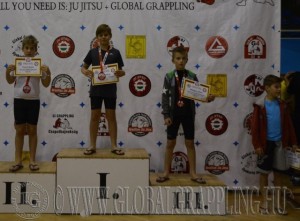 A NoGi Grappling Gyermek 2 Fiú 40 kg kategória dobogója